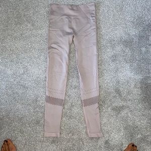 Varley soft pink leggings